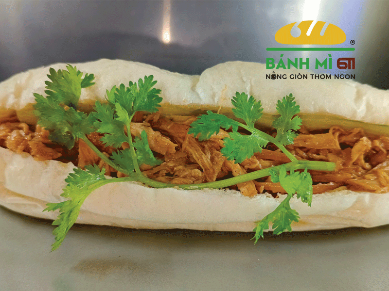 banh-mi-ga-xe-quan1