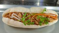 Bánh Mì gà ngon ăn nhanh gọn cho họp nhóm